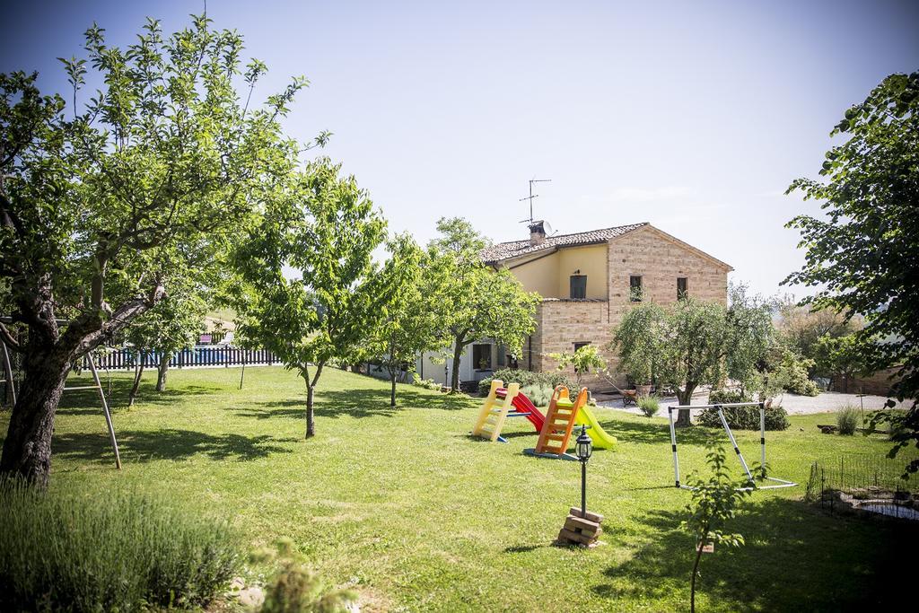 Il Casale Di Aurora Country House Colmurano Kültér fotó